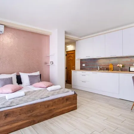Mf Wellness Apartament